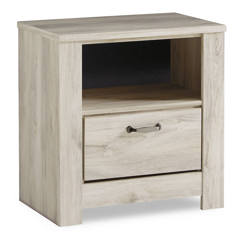 Bellaby Panel Headboard With Mirrored Dresser, Chest And 2 Nightstands