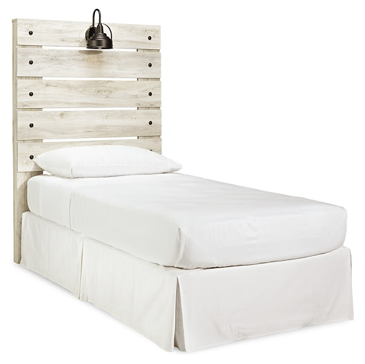 Cambeck Panel Headboard With Mirrored Dresser, Chest And Nightstand