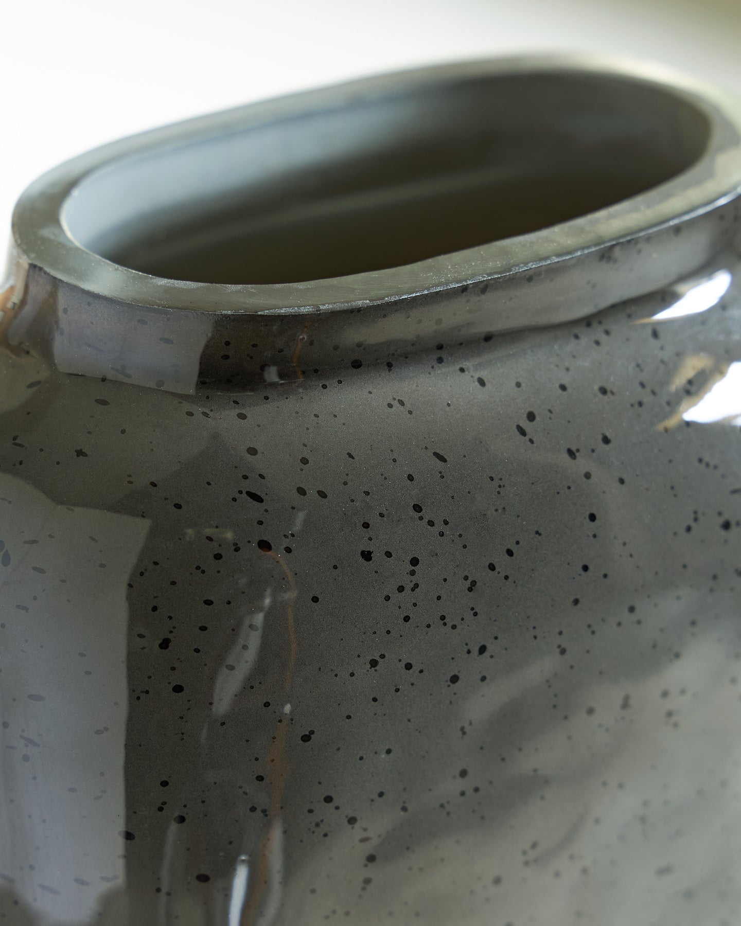 Kierlain Vase