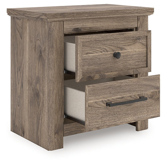Rusticott King Panel Bed with Mirrored Dresser and Nightstand
